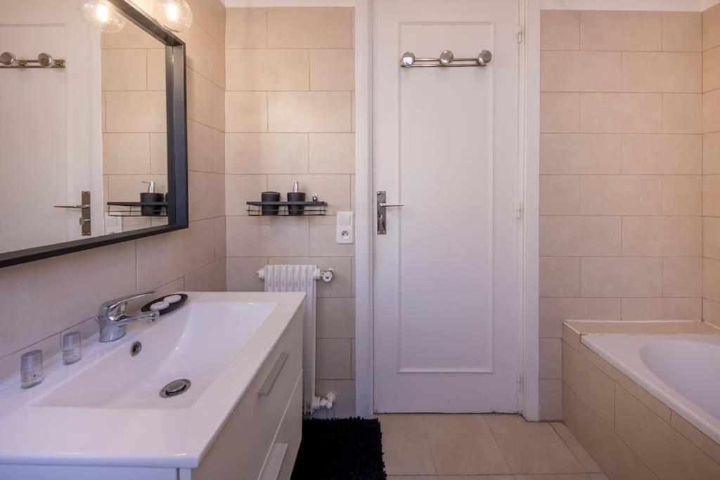 06B - Beautiful 2 Rooms With Terrace Sea View Roquebrune-Cap-Martin Exterior foto